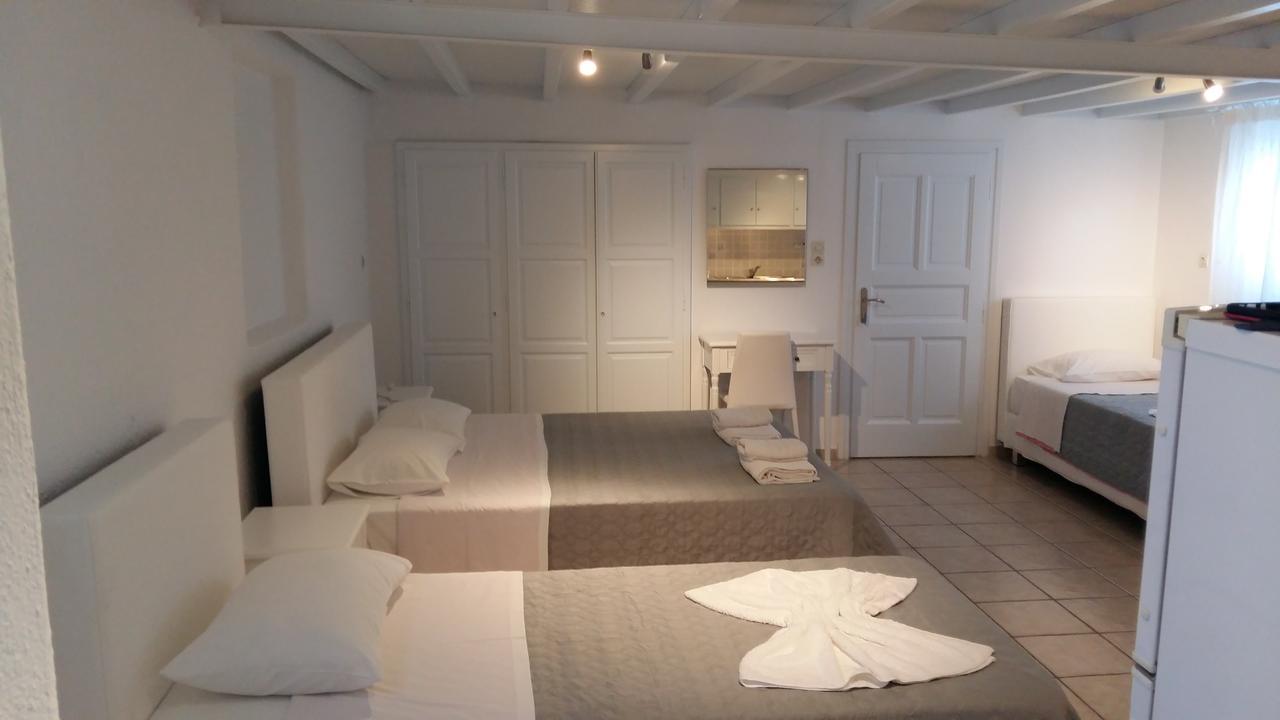 ホテル カヴァキ スタジオズ Mykonos Town エクステリア 写真